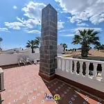 Villa Dolses 3br With Pool & Sun Deck Ld12