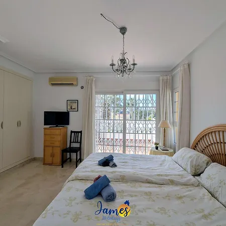 Villa Dolses 3br With Pool & Sun Deck Ld12 *
