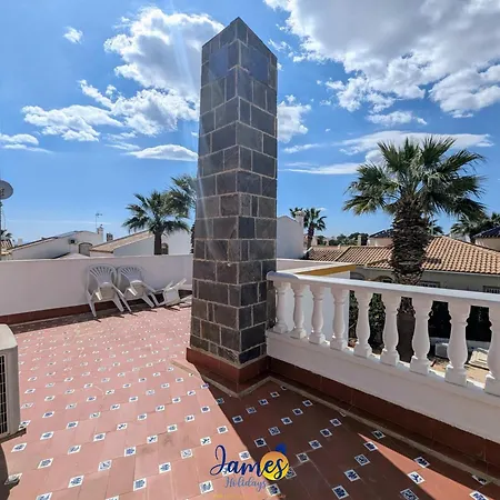 Villa Dolses 3br With Pool & Sun Deck Ld12