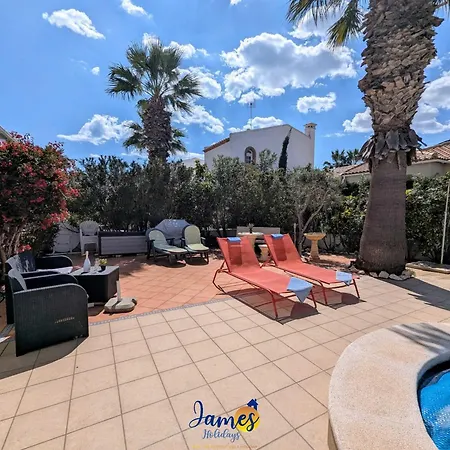 Villa Dolses 3br With Pool & Sun Deck Ld12 *