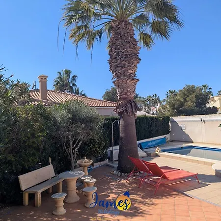 Villa Dolses 3br With Pool & Sun Deck Ld12 Los Dolses