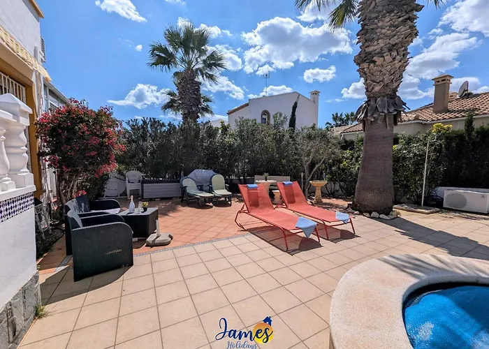 فيلة Dolses 3br With Pool & Sun Deck Ld12 *